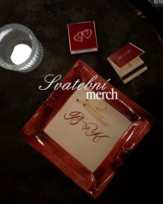 Trend svatební sezóny 26 💫 Zde malá inspirace od nás 🫶🏻 Inspo via Pinterest #svatebnisalonagnes #svatebnimerch