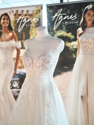 Takto vypadal náš stánek na @svatebniexpo 👰🏼🤵🏻. Děkujeme moc všem, kteří jsem za námi opět zavítali a inspirovali se na...