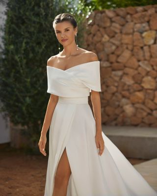 Jednoduchost 🤍 Vzdušnost 🤍 Elegance 🤍 #svatebnisalonagnes #svatebnisaty #svatebnisatypraha